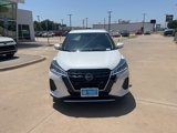 Used 2023 Nissan Kicks SV image 2