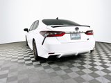 Used 2024 Toyota Camry SE image 5