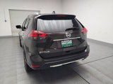 Used 2017 Nissan Rogue SL image 6