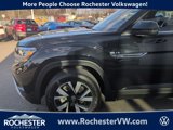 Used 2023 Volkswagen Atlas Cross Sport SE image 2