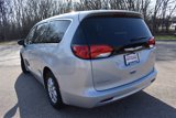 Used 2022 Chrysler Voyager LX image 5