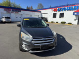Used 2017 Ford Escape SE image 2