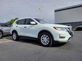 Used 2018 Nissan Rogue S image 2