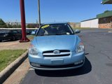 Used 2011 Hyundai Accent SE image 2