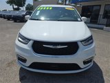 Used 2022 Chrysler Pacifica Touring-L image 2