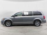 Used 2019 Dodge Grand Caravan SXT image 2