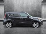 Used 2016 Kia Soul + image 4