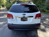 Used 2012 Kia Sorento LX w/ Convenience Pkg image 6