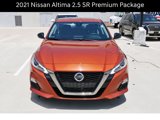 Used 2021 Nissan Altima 2.5 SR w/ SR Premium Package image 2