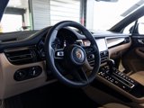 Used 2025 Porsche Macan image 4