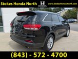 Used 2017 Kia Sorento LX image 4