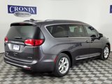 Used 2020 Chrysler Pacifica Limited image 5