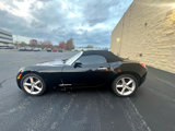 Used 2009 Saturn Sky image 2