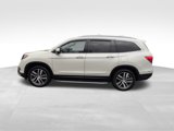 Used 2017 Honda Pilot Touring image 2