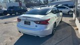 Used 2018 Nissan Maxima Platinum image 5
