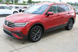 Certified 2022 Volkswagen Tiguan SE image 3