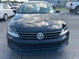 Used 2017 Volkswagen Jetta SE image 2