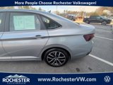 Used 2025 Volkswagen Jetta SE image 4