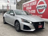 Used 2023 Nissan Altima 2.5 SV image 2