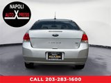 Used 2010 Ford Focus SE image 4