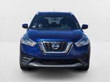 Used 2019 Nissan Kicks SV image 2