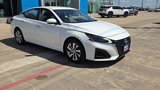 Used 2023 Nissan Altima 2.5 S image 2