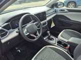 New 2025 Volkswagen Taos SE image 5