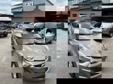 Used 2015 Hyundai Elantra SE image 2