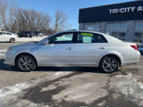 Used 2008 Toyota Avalon XLS image 3