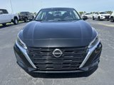 Used 2024 Nissan Altima 2.5 SV image 2
