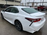 Used 2022 Toyota Camry SE image 5