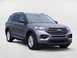 Used 2022 Ford Explorer XLT image 3