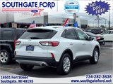 Certified 2022 Ford Escape SE w/ Cold Weather Package image 2