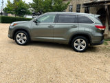 Used 2017 Toyota Highlander FWD V6 image 4