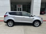 Used 2019 Ford Escape SE image 3