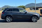 Used 2020 Mercedes-Benz GLC 300 image 2