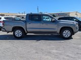 Used 2023 Nissan Frontier SV image 4