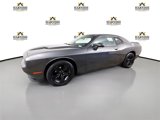 Used 2018 Dodge Challenger SXT image 3