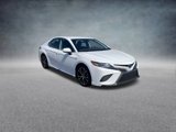 Used 2020 Toyota Camry SE image 2
