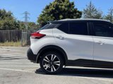 Used 2018 Nissan Kicks SV image 5