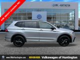 Certified 2024 Volkswagen Tiguan SE R-Line image 6