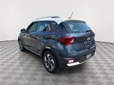 Used 2023 Hyundai Venue Limited image 5