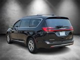 Used 2023 Chrysler Pacifica Limited image 4