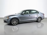 Used 2017 Volkswagen Jetta SE image 3