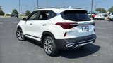 Used 2023 Kia Seltos SX w/ SX Sunroof Package image 5