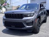 New 2025 Jeep Grand Cherokee Limited w/ Black Appearance Package image 3