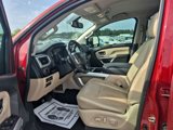 Used 2017 Nissan Titan SV image 5