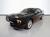 Used 2019 Dodge Challenger SXT image 3