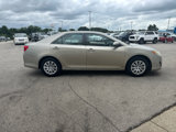 Used 2014 Toyota Camry LE image 6