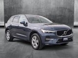 Used 2022 Volvo XC60 B5 Momentum w/ Climate Package image 3